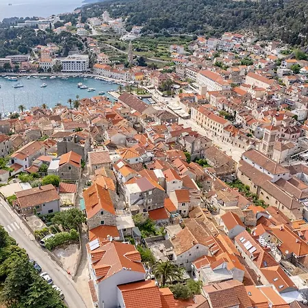 Villa Capitis In The Center Hvar Town Exterior photo