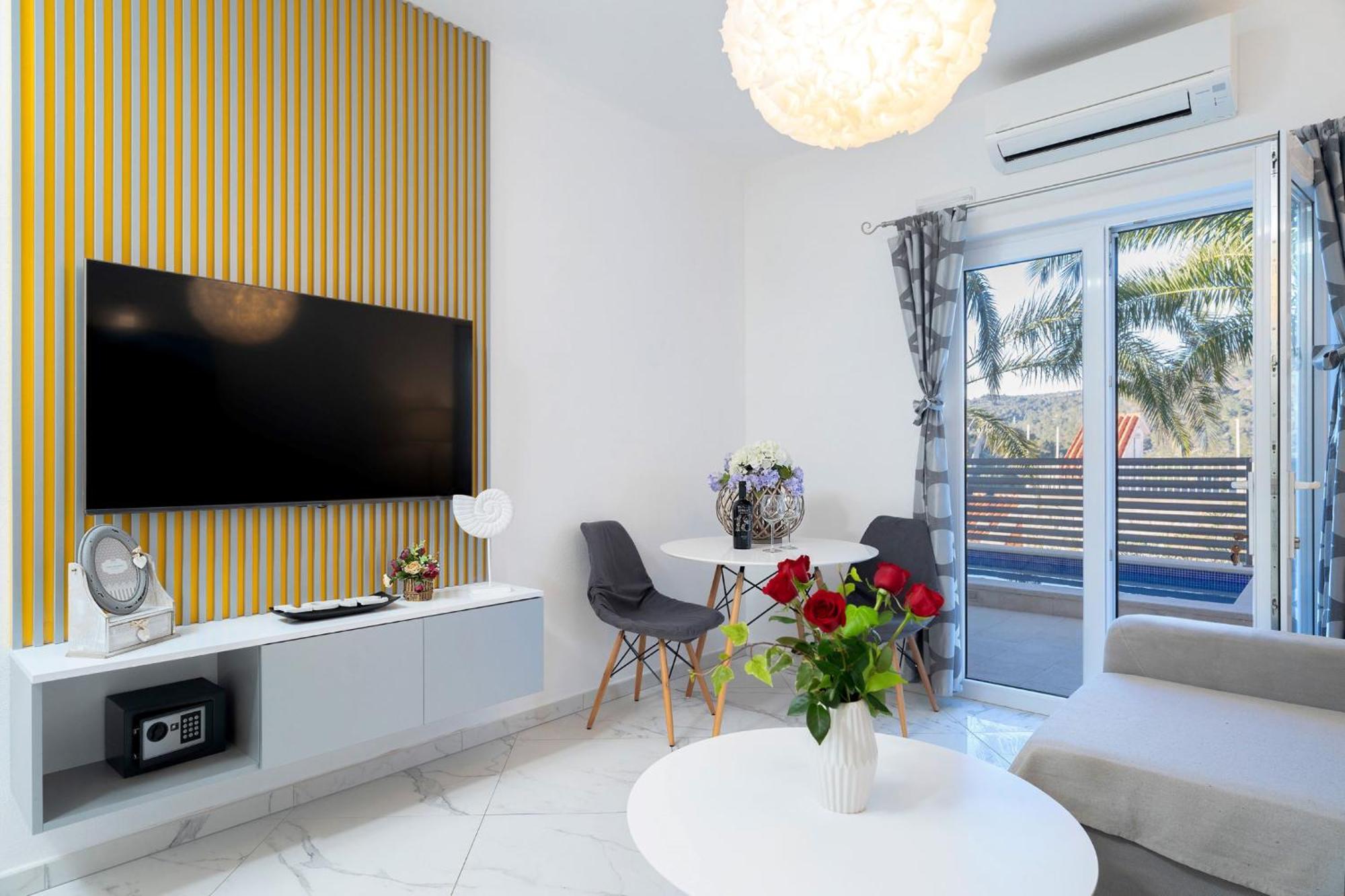 Apartment Capitis In The Center Hvar Town